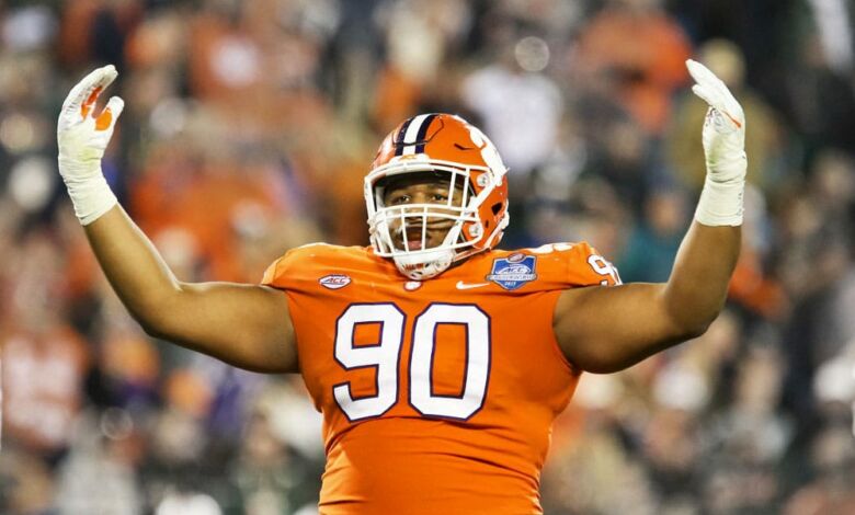 Clemson Football on X: BREAKING: Dexter Lawrence is not small. 342 pounds!  