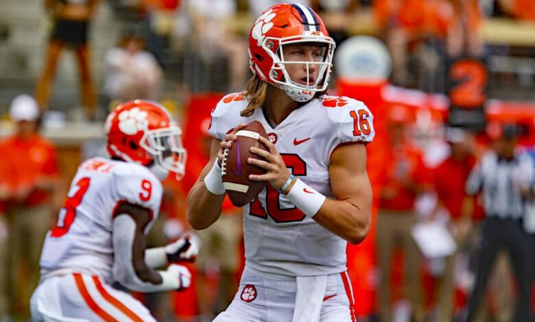 Clemson QB Trevor Lawrence (Photo: Brian Utesch/Icon Sportswire)