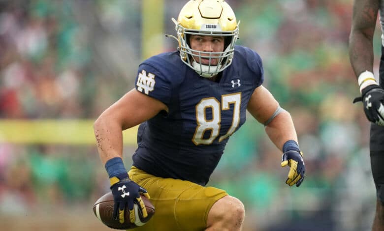 Notre Dame Football Players Kyle Hamilton, Kyren Williams Make Sporting  News' Top 40 For 2021