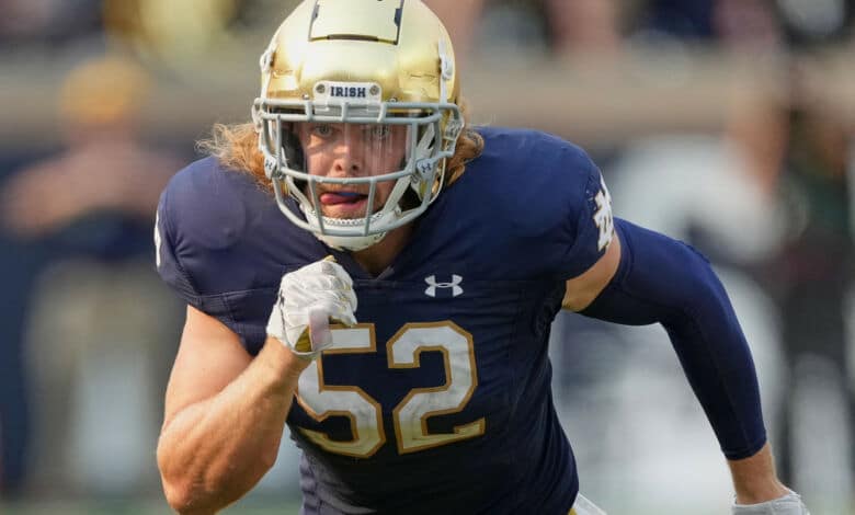 The Notre Dame Football road uniforms are in need of an overhaul