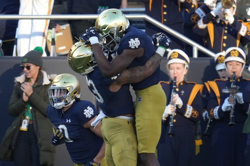 Highlights: Notre Dame Suffocates Navy's Option In 34-6 Victory // UHND.com