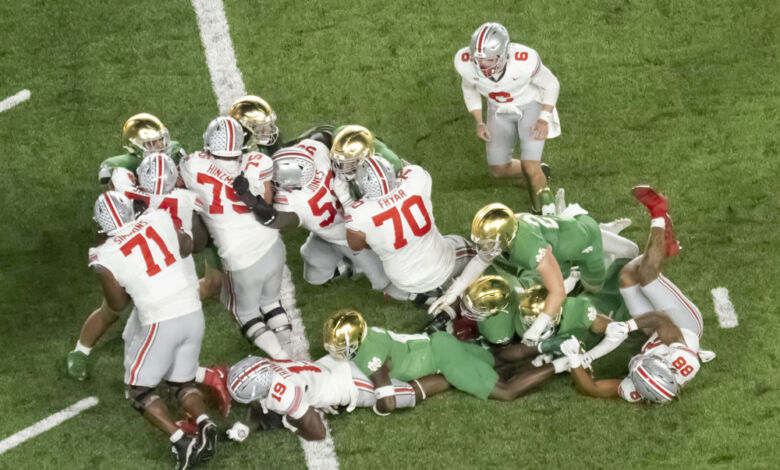 Ohio State Buckeye battle Notre Dame Fighting Irish Saturday night