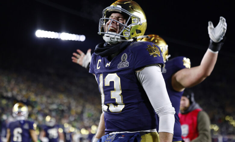 Notre Dame Fighting Irish quarterback Riley Leonard